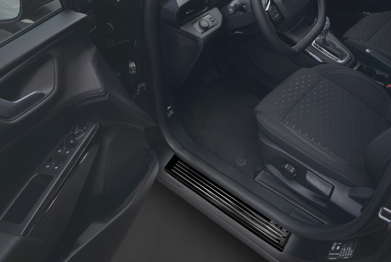 2 26028 Ford PUMA Crossover 2019- NP2L.jpg