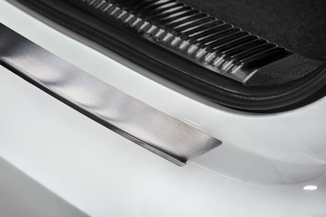 AUDI-A6-C7-KOMBI-Nakladka-listwa-ochronna-na-zderzak-tylny.jpg