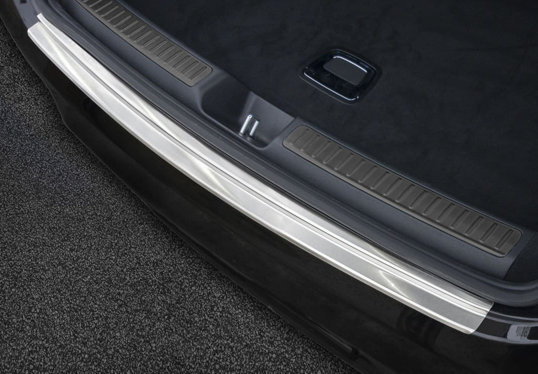 MERCEDES-GLC-Coupe1.jpg
