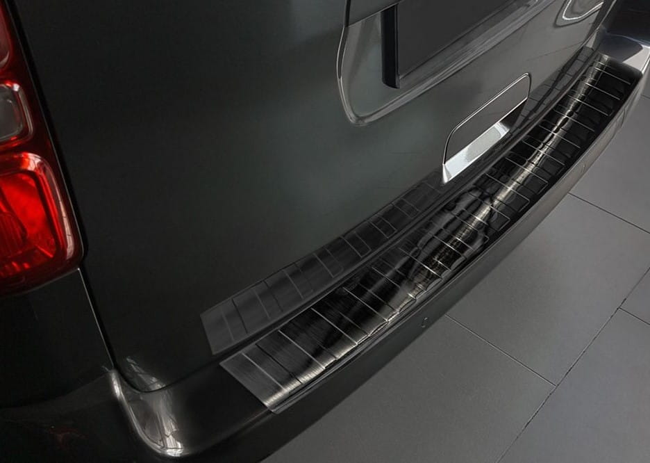 Citroen-SpaceTourer-Czarna-Nakladka-listwa-ochronna-na-zderzak-tylny2.jpg
