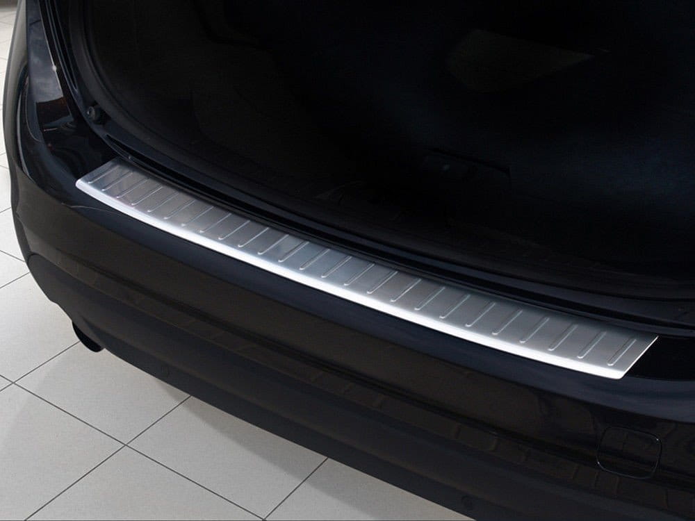 Volvo-V60-Nakladka-listwa-ochronna-na-zderzak-tylny1.jpg