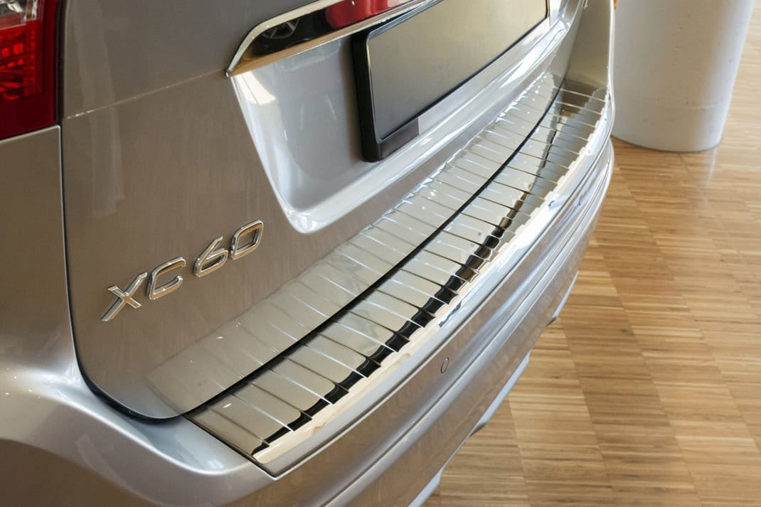 Volvo-XC60-Nakladka-chromowana1.jpg