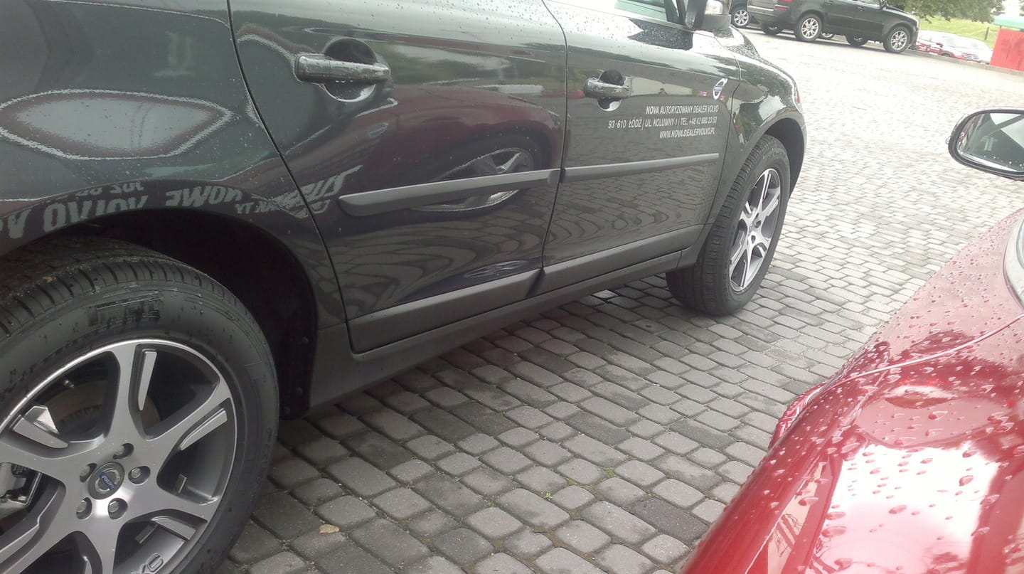 volvo xc60.jpg