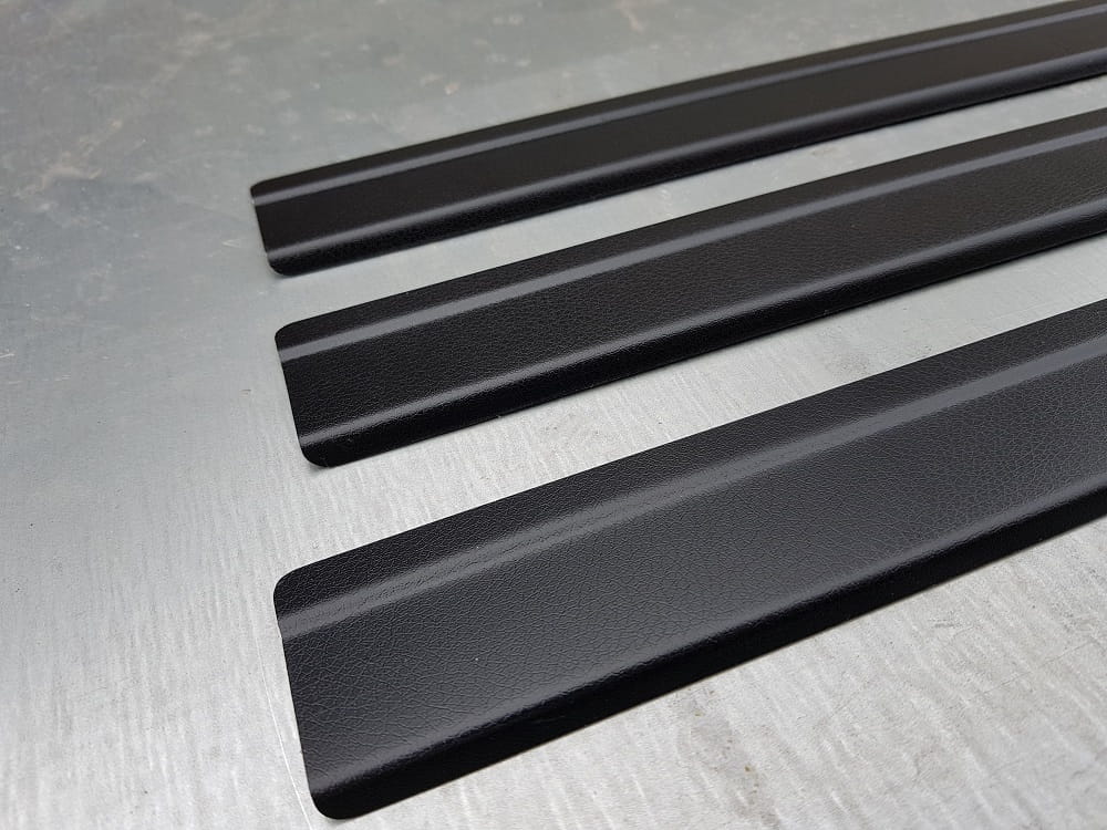 listwy progowe black.jpg