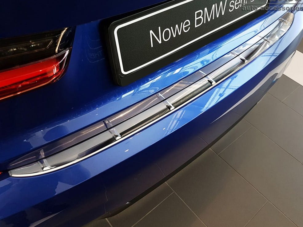 pol_pl_Nakladka-na-zderzak-tylny-do-BMW-serii-3-G20-Sedan-1582_4.jpg